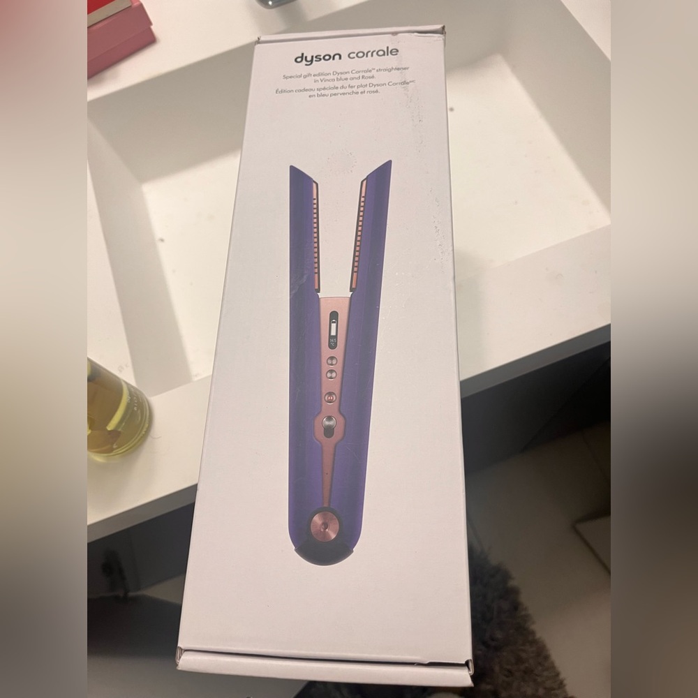 Dyson Hair Tool Packaging